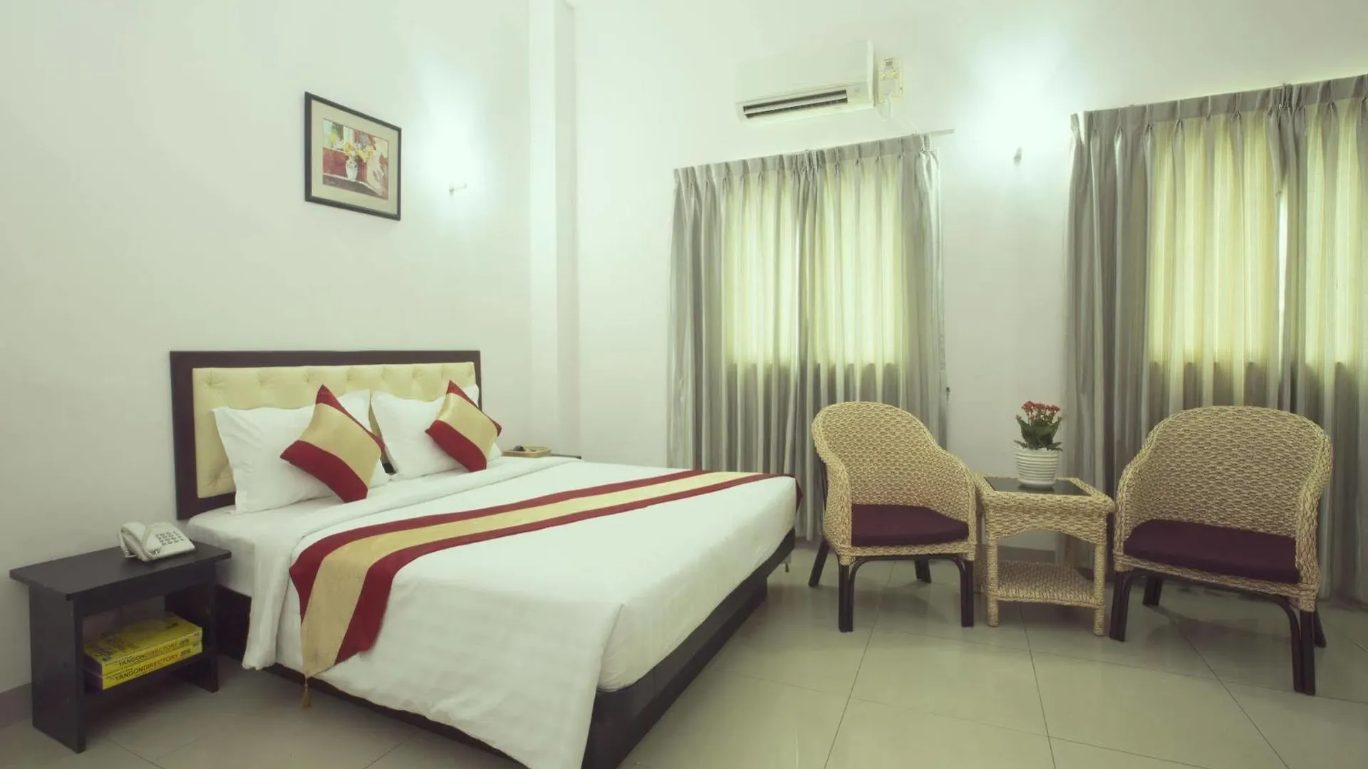 Royal Platinum Hotel Rangun 0*,  Birma