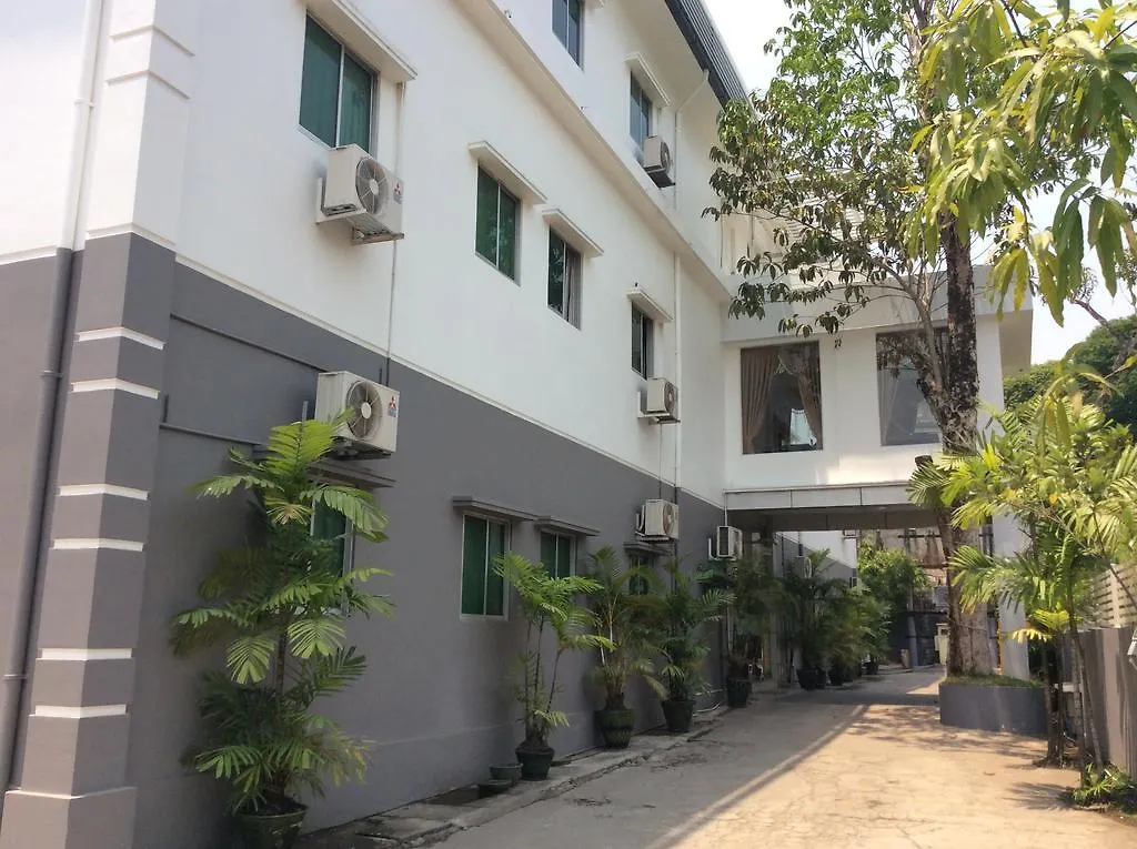 Royal Platinum Hotel Yangon 0*,